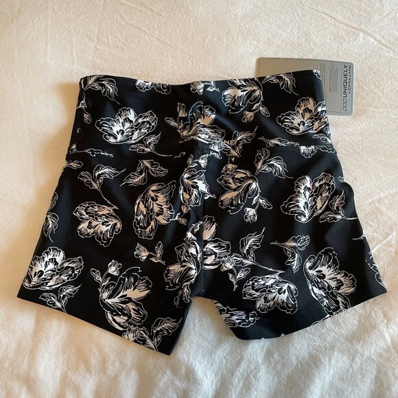 Lorna Jane Shorts - Picture 3 of 4